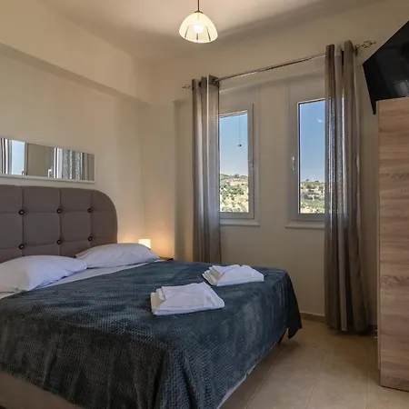 Haravgi 5 Bedrooms Willa Agia Triada